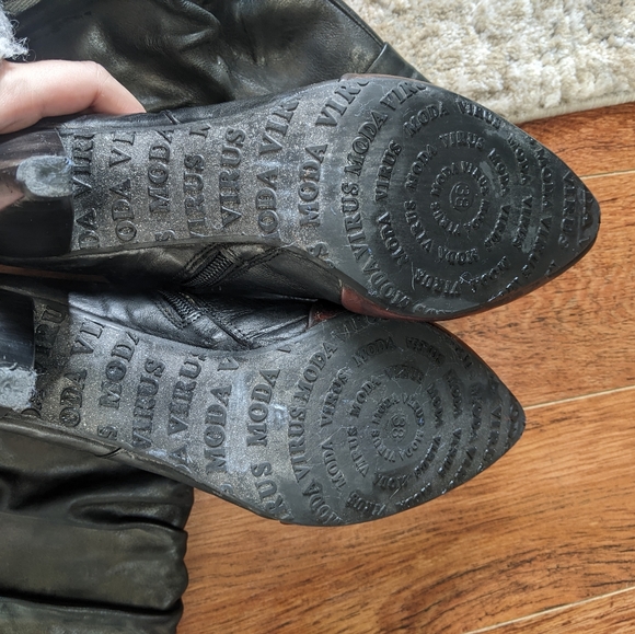 Vintage leather knee boots - Picture 5 of 12